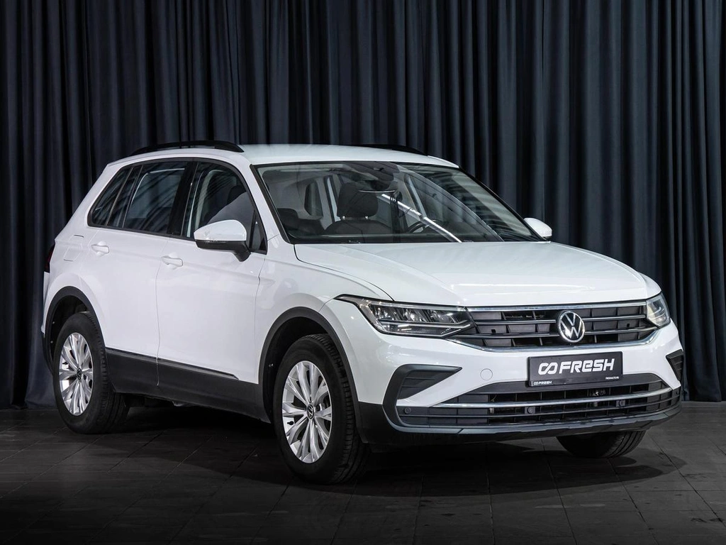 Внедорожник Volkswagen Tiguan 2021 года, 2100000 рублей, Волгоград
