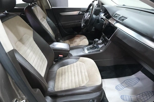 Седан Volkswagen Passat 2011 года, 1069000 рублей, Новокузнецк