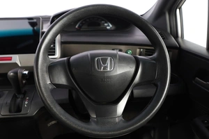 Минивэн Honda Freed 2011 года, 1329000 рублей, Новосибирск