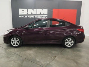 Седан Hyundai Solaris 2013 года, 820000 рублей, Курск