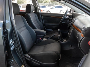 Седан Toyota Avensis 2006 года, 650000 рублей, Волгоград