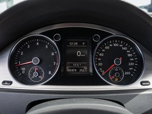 Седан Volkswagen Passat 2011 года, 1474000 рублей, Краснодар