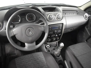Внедорожник Renault Duster 2014 года, 692200 рублей, Казань