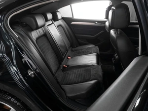 Седан Volkswagen Passat 2016 года, 1979000 рублей, Тюмень