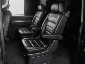 Минивэн Volkswagen Multivan 2018 года, 4770000 рублей, Тюмень