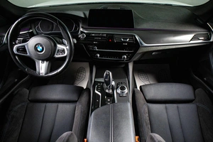 Седан BMW 5 серия 2020 года, 4999000 рублей, Сургут