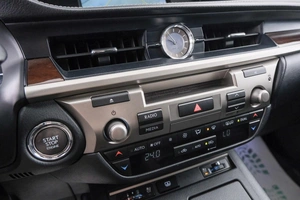 Седан Lexus ES 2014 года, 2269000 рублей, Красноярск