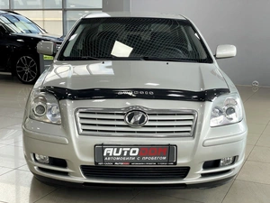 Седан Toyota Avensis 2004 года, 787000 рублей, Солонцы