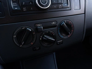 Хетчбэк Nissan Tiida 2009 года, 979000 рублей, Саратов