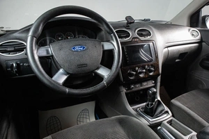 Седан Ford Focus 2006 года, 399000 рублей, Сургут