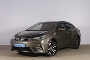 Седан Toyota Corolla 2018 года, 1899000 рублей, Новосибирск