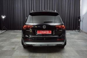 Внедорожник Volkswagen Tiguan 2019 года, 2457000 рублей, Красноярск
