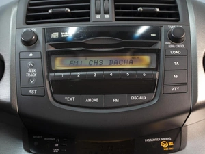 Внедорожник Toyota RAV4 2012 года, 1470000 рублей, Омск