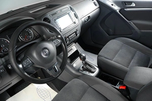 Внедорожник Volkswagen Tiguan 2013 года, 1349000 рублей, Тюмень