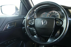 Седан Honda Accord 2017 года, 1919000 рублей, Омск