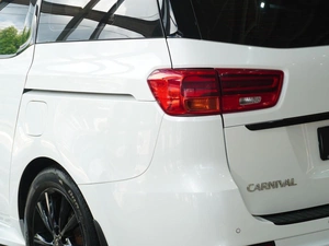 Минивэн Kia Carnival 2018 года, 2649000 рублей, Тверь
