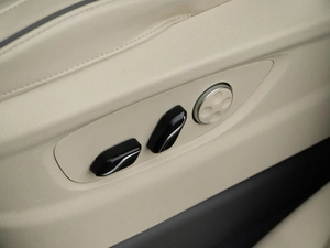 Минивэн Voyah Dream 2023 года, 5250050 рублей, Москва