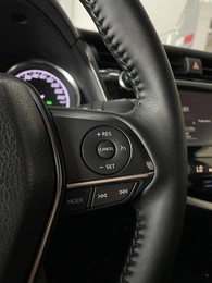 Седан Toyota Camry 2019 года, 2497000 рублей, Солонцы