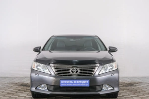 Седан Toyota Camry 2013 года, 1999000 рублей, Красноярск