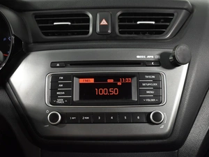 Седан Kia Rio 2015 года, 949900 рублей, Казань