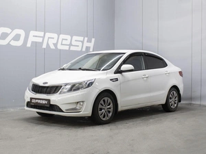 Седан Kia Rio 2011 года, 699000 рублей, Омск