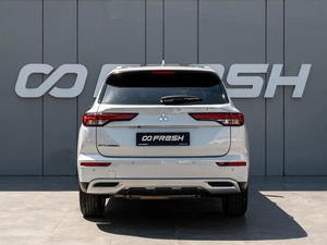 Внедорожник Mitsubishi Outlander 2024 года, 5200000 рублей, Краснодар
