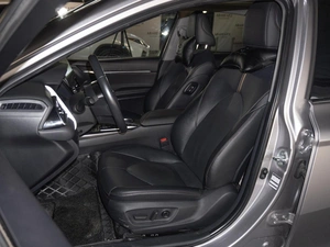 Седан Toyota Camry 2023 года, 4099000 рублей, Санкт-Петербург