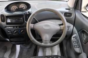 Минивэн Toyota Funcargo 2001 года, 489000 рублей, Омск