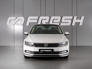 Седан Volkswagen Passat 2015 года, 1814000 рублей, Красный Пахарь