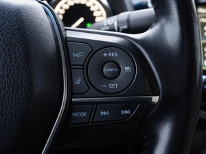 Седан Toyota Camry 2018 года, 3045000 рублей, Самара