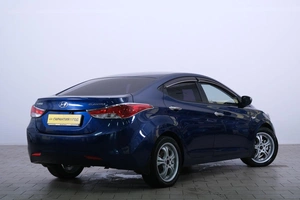 Седан Hyundai Elantra 2012 года, 1059000 рублей, Омск