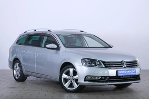 Универсал Volkswagen Passat 2012 года, 1229000 рублей, Омск