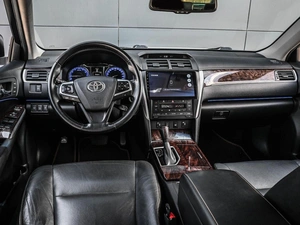 Седан Toyota Camry 2017 года, 2574000 рублей, Кирилловка