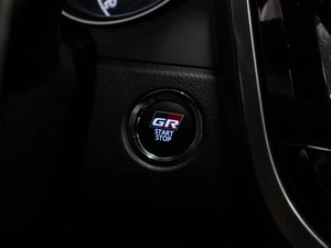 Седан Toyota Camry 2021 года, 3549000 рублей, Тюмень