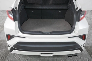 Внедорожник Toyota C-HR 2017 года, 2359000 рублей, Кемерово