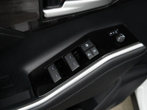 Внедорожник Toyota Highlander 2026 года, 5494434 рублей, Москва