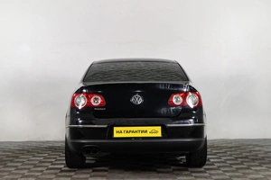 Седан Volkswagen Passat 2006 года, 479000 рублей, Сургут