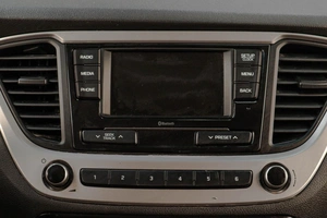 Седан Hyundai Solaris 2018 года, 939000 рублей, Челябинск