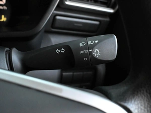 Внедорожник Toyota Raize 2019 года, 1579000 рублей, Волгоград