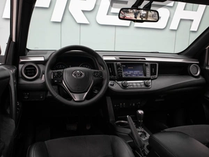 Внедорожник Toyota RAV4 2016 года, 2330000 рублей, Большой Сочи