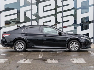 Седан Toyota Camry 2021 года, 2865000 рублей, Краснодар