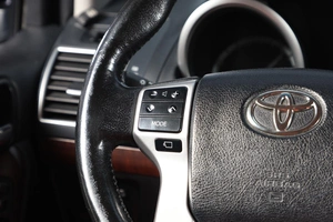 Внедорожник Toyota Land Cruiser Prado 2016 года, 4389000 рублей, Новосибирск