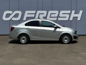 Седан Chevrolet Aveo 2013 года, 679000 рублей, Кропоткин