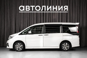 Минивэн Honda Stepwgn Spada 2015 года, 2185000 рублей, Красноярск