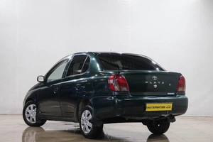 Седан Toyota Platz 2000 года, 499000 рублей, Новокузнецк