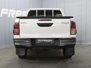 Пикап Toyota Hilux 2020 года, 2830000 рублей, Омск