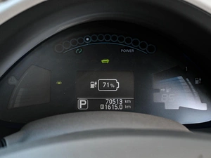 Хетчбэк Nissan Leaf 2016 года, 1197000 рублей, Кирилловка
