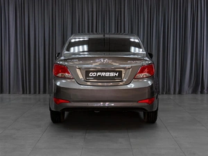 Седан Hyundai Solaris 2014 года, 919000 рублей, Тюмень