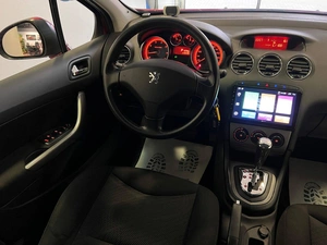 Хетчбэк Peugeot 308 2011 года, 529000 рублей, Красноярск
