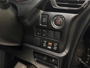 Минивэн Toyota Esquire 2020 года, 2847000 рублей, Красноярск